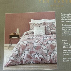 Ted Baker Duvet set King Size $50